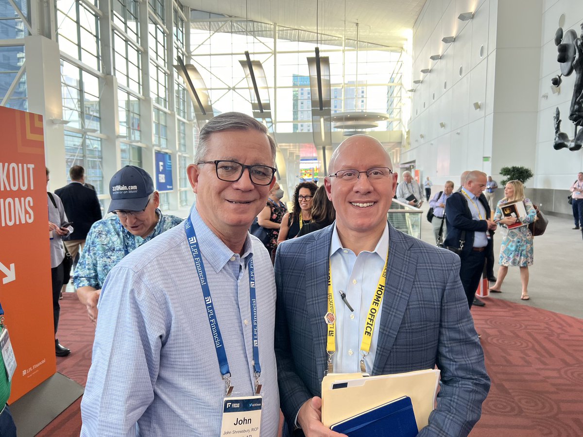 It’s always a good day when you get to start off at #LPLFocus! We’re talking with <a href="/MarcZabicki/">Marc Zabicki</a> and <a href="/LPLResearch/">LPL Financial Research</a> this morning!