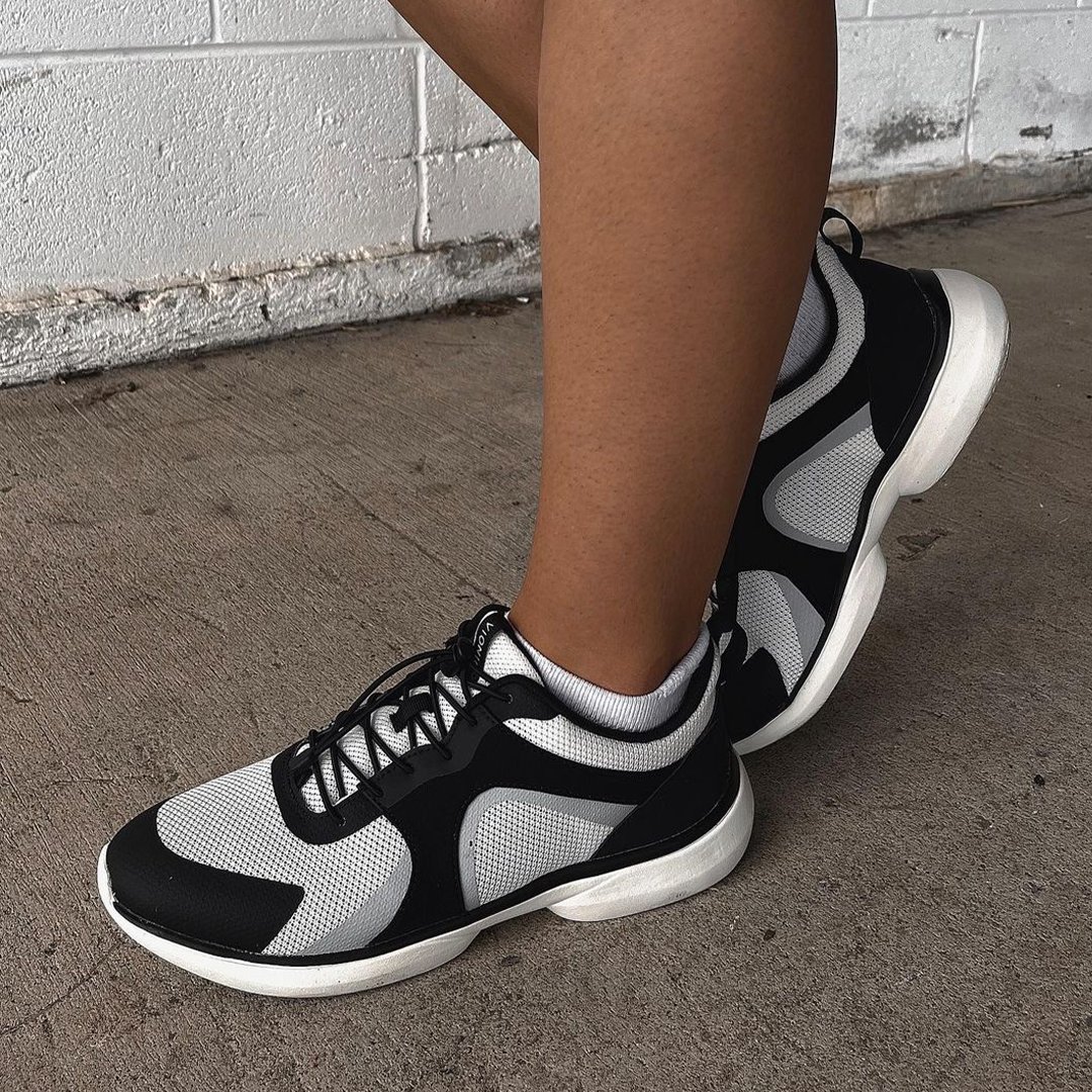 vionic shoes for wide feet