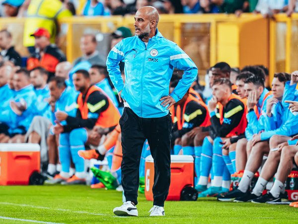 ManCityCatala's tweet photo. Se'ns ha fet llarga l'espera...

5⃣ dies perquè comenci la temporada oficial.

🔵 #ManCity | https://t.co/y9J9O8rHRP https://t.co/ubtq0iRg5C