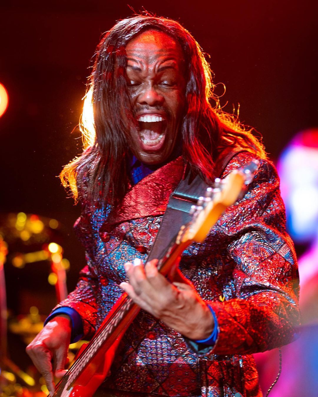 Earth Wind Fire Happy Birthday To The Of Earth Wind Amp Fire Legendary Bassist Verdine White Send Him Your Love Today Mondtography T Co Q6jnoeu4nk Twitter