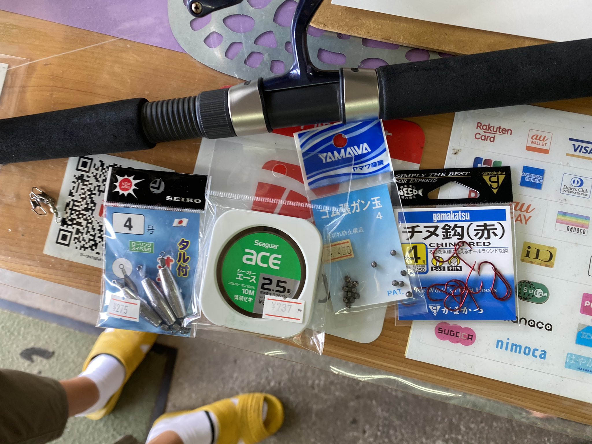 八丈島情報発信チーム8jo Rt Molly Sima Camp とっってもわかりやすくサバの仕掛けの作り方 針に糸を巻くやり方を教えてもらいました 八丈島釣り 八丈島釣り具店 神港釣り具店 T Co Dynmgpuffj Twitter