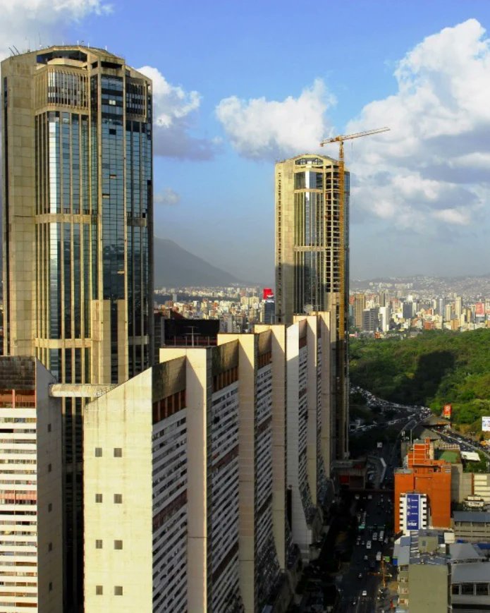 CESAP_AC's tweet photo. Caracas bonita, llena de sueños y esperanza ✨Habitada por 3.5 millones de Caraqueños que hoy celebramos 455 años de la ciudad de la eterna primavera. 

🔽 https://t.co/LUiRaBSa0g