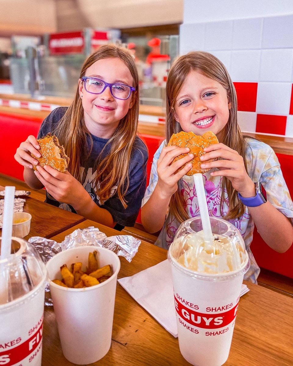 hibbsy's tweet photo. A. Love. Story. ๐ฅค๐๐๐ง
#fiveguys #fiveguysuk #fiveguysburgersandfries https://t.co/izOwu57G3C