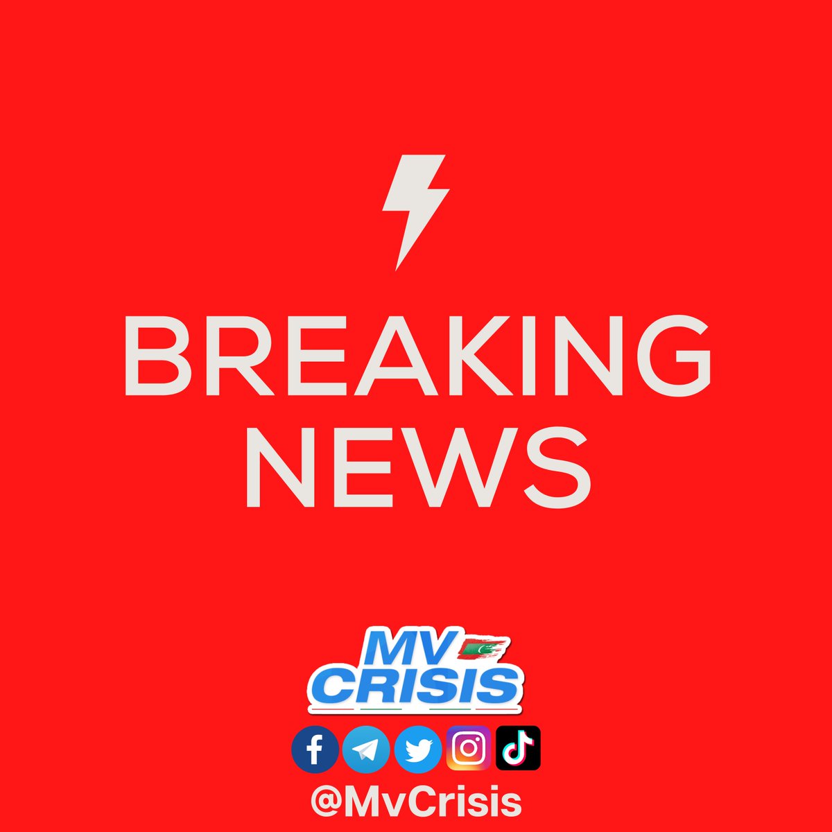 MvCrisis's tweet image. 🚨#Breaking: Iskandharu Grade 8 ge leading teacher Frijith firihen dharivaraku groom kohgen gengoss eh'jinsun gulhun hin'gamun dhanikoh red hand koh hayyarukohfi. 

Teacherge mahchah Schoolge gina adhadhehge firihen dharivarun ah groom kohgen jinsee goanaa kuri kamuge thuhumathu!