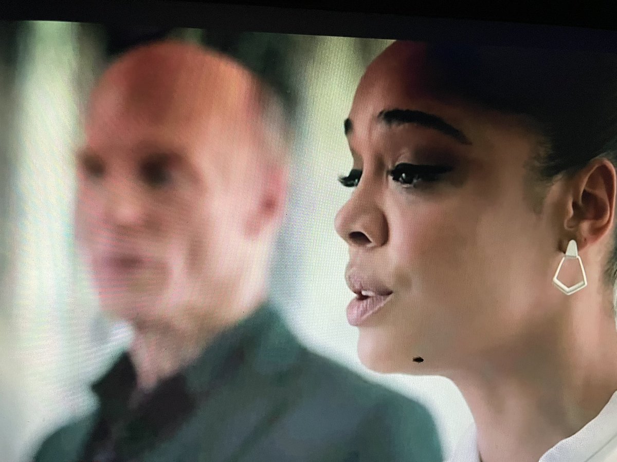 LittleJen007's tweet image. When a fly came out of nowhere and walked across Charlotte Hale’s face when I was watching #Westworld I freaked out. Then couldn’t sleep since I figured I was going to get infected… 

#WestworldS4 #charlottehale #maninblack #delores #ai #theyretakingover #infectedbyflies