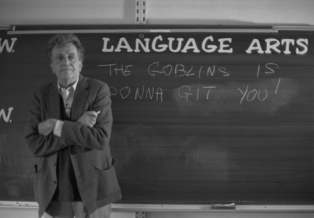 BelmontFh's tweet photo. Arriving on Friday is #KurtVonnegut #UnstuckInTime, a remarkable tribute to the superstar author known for his satirical and darkly humorous novels 📚
The film covers the writer's 25-year friendship with the director who set out to document it 🎥
Book // https://t.co/9DNlrHs7g6 https://t.co/jxzkPHGcQK