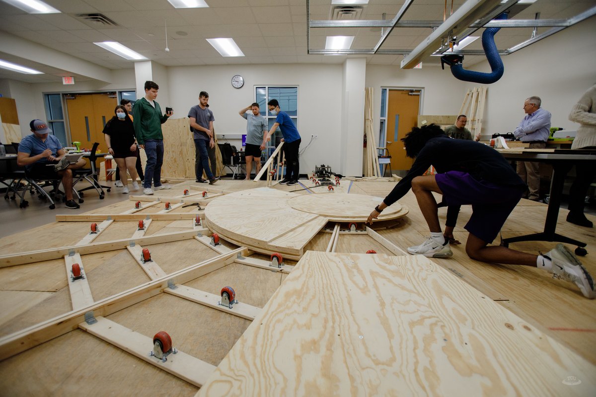 TCU_CSE's tweet image. TCU’s Department of Engineering senior design team was tasked with designing, constructing, testing, and installing a dual concentric turntable stage for the TCU Department of Theatre. Read more here: ow.ly/OqLa50K3BTm. #CSE #TCUEngineering #TCUTheatre