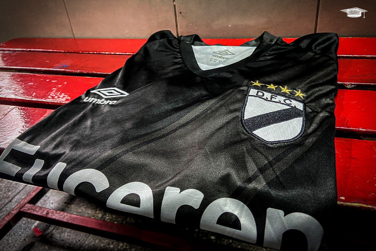 DanubioFC's tweet photo. 😍 Hoy vamos con la pilcha negra... 

✊🏼 ¡Dᴀʟᴇ Dᴀɴᴜ ᴅᴀʟᴇ! ⚫️⚪️ https://t.co/LGjG61FQZE