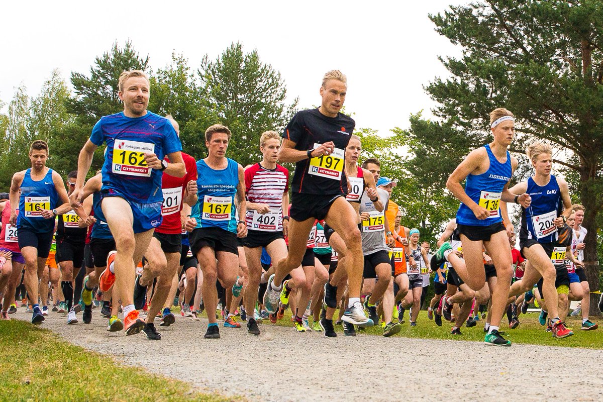 Hoi kaikki juoksijat, hölkkääjät &amp; kävelijät! Lämpimästi tervetuloa perinteiseen Pirkkalan hölkkään ke 3.8.2022. Tarjolla laaja sarja-, matka- ja vauhtivalikoima, erinomainen tunnelma &amp; hienot palkinnot. Ilmoittautuminen ja lisätietoa osoitteesta pirkkalanholkka.blogspot.com #juoksu