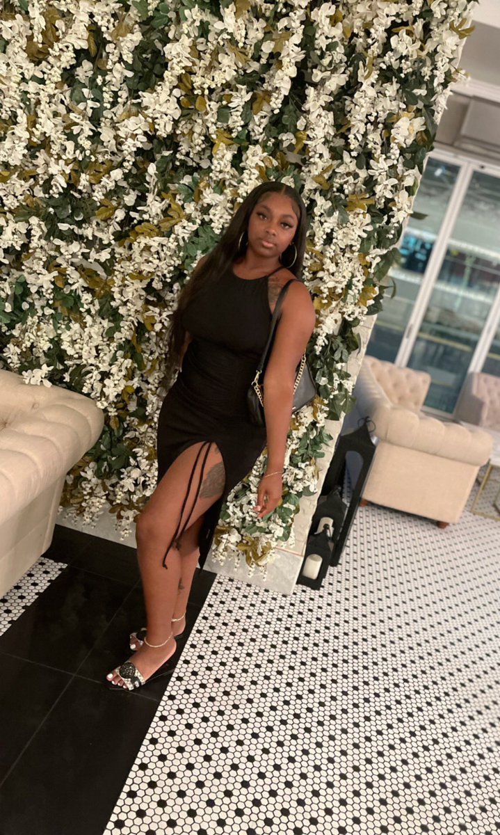 tyshunnn_'s tweet photo. #WhosWhoOfGSU 
- Sha’Terriaa Tyshunn 
- Pre-Nursing Major 🩺 
- 318 Made &amp; Raised 
- Self-Taught MUA 💗 (check comments for my work) 
- Open to new friendships 😊 https://t.co/vKg81phyOH