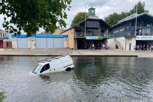 NoContextBrits's tweet photo. You can’t park there mate. https://t.co/RS7KhP0v7x