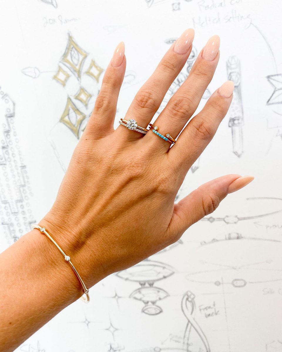 KendraScott's tweet photo. So many rings, so little time! Scroll to choose your setting (now available in yellow gold!). ✨

Book your in-person or virtual appointment with one of our engagement ring experts  now: https://t.co/c6MZUQfYj8 https://t.co/7UHrsjJunZ