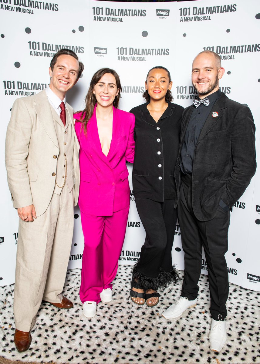 OpenAirTheatre's tweet photo. Look who we've spotted! 🐾

Here's our wonderful (and very colour-coordinated) #101Dalmatians company celebrating after their Press Night performance.

Full gallery: https://t.co/LJmG9pd8jO

#OAT2022 https://t.co/D65y2uw5gk
