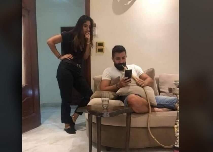 egymeme11's tweet photo. فيه واحدة تمللي في ضهرك.. https://t.co/ITUTm3XP7Z