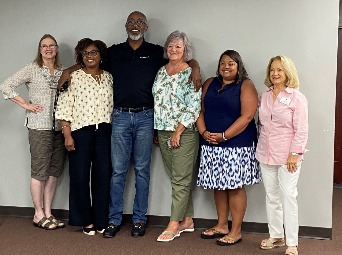 SCcommerce's tweet photo. Thanks @weareboeingsc! SC Commerce, #TraneTechnologies, @_Sustain_SC & #SCMEP got a look at the plant & discussed resources tailored for SC businesses. Also Commerce’s RWAs had a visit from Boeing during a recent #SCWorks training to discuss the DreamLearners educational program. https://t.co/CEVV6jxiyi