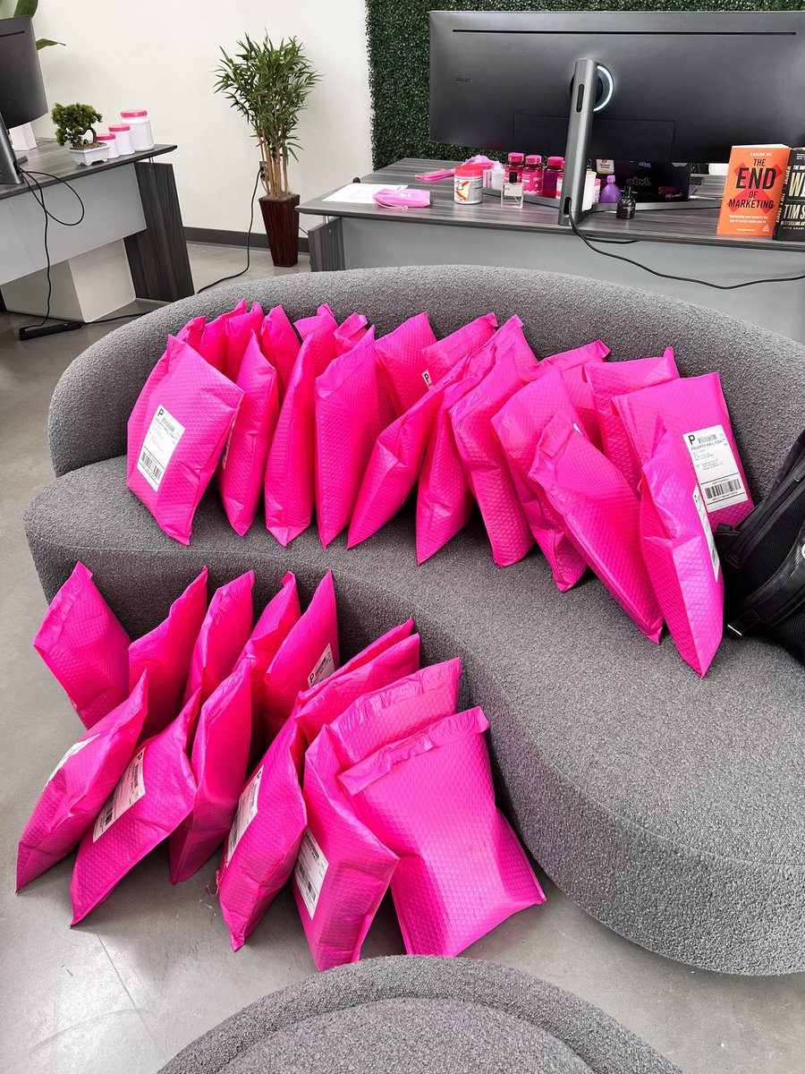 Sending out a ton of goodies today to UGC Creators! 

If you want to create content for <a href="/my_obvi/">Obvi Super Collagen</a> check out my earlier tweet!

x.com/ashvinmelwani/…