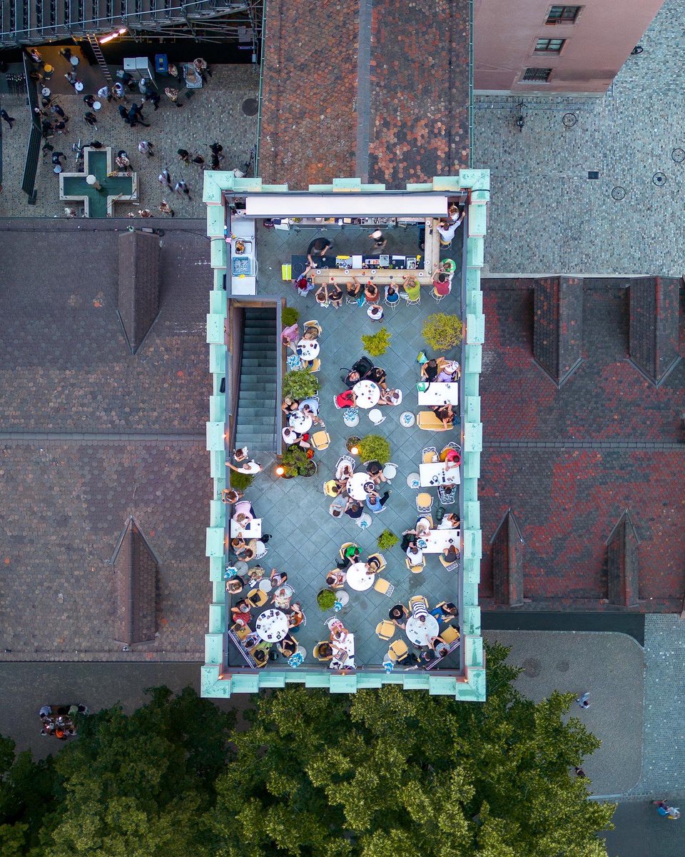 aluartsbasel's tweet photo. The new Amber Bar in Basel is located on one of the two towers of Kaserne Basel and is definitely meant to be captured by drone ๐! #amberbar #basel #topdown #droneshot #mini3pro @DJIGlobal https://t.co/qvTl42CJdD