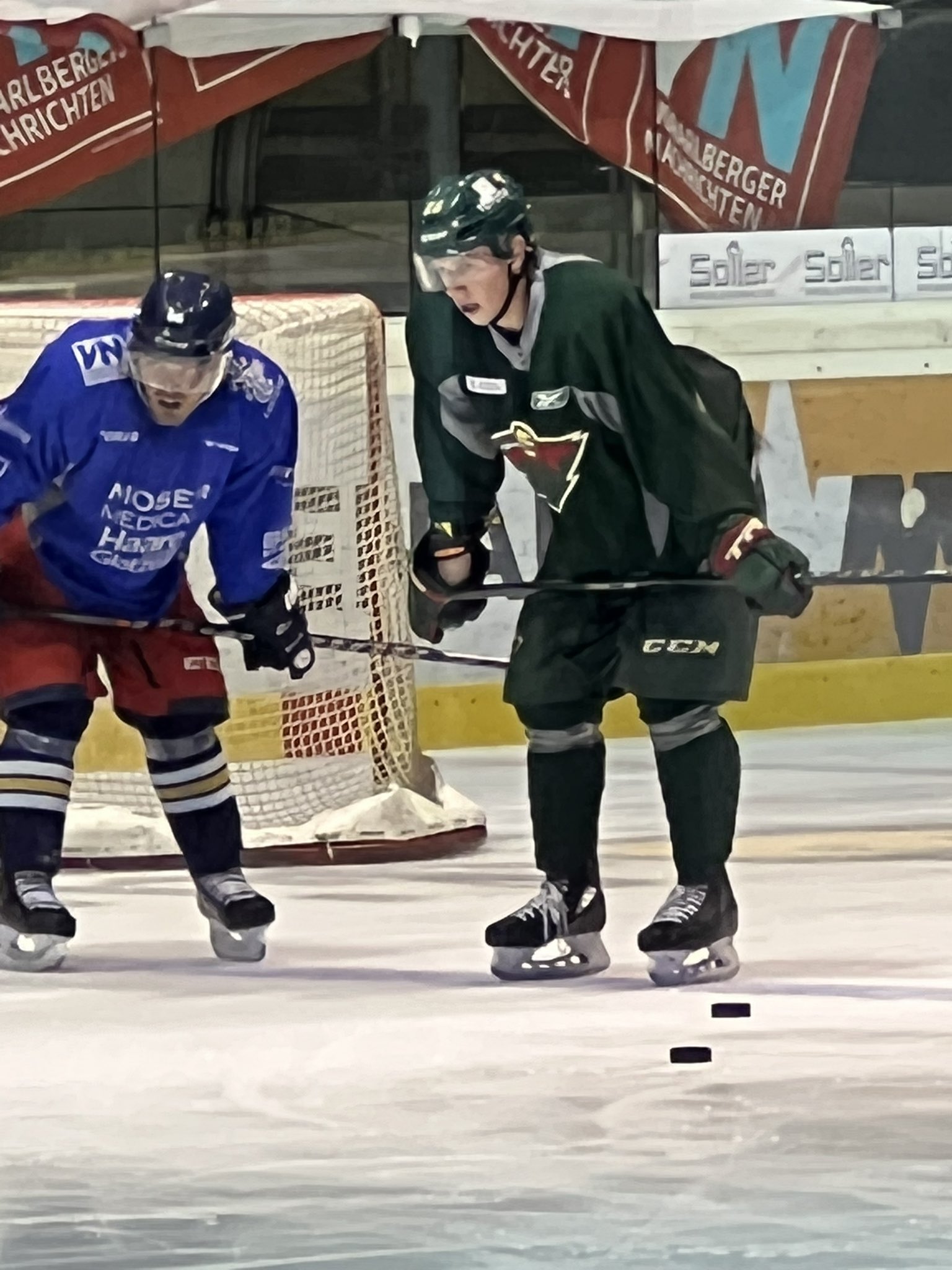 Michael Russo auf X: „Hockey Fights Cancer Night for the #mnwild. Awesome  sweaters, and Sturm, Merrill and Hartman are wearing ballcaps   / X