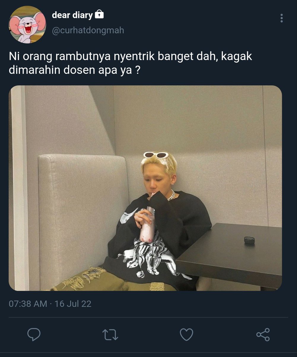 kanyaabee's tweet photo. ; Si Blonde 

"Pertemuan pertama itu kebetulan, pertemuan kedua itu keberuntungan, pertemuan ketiga itu takdir" 

— Choi hyunsuk lokal au https://t.co/684TvFw3RA