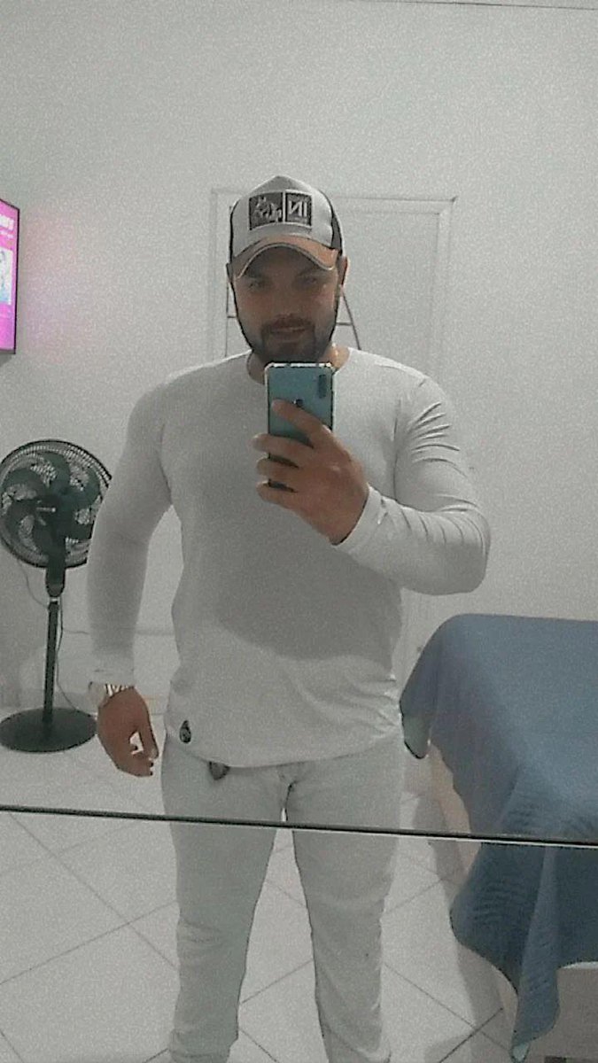 Ramom_Amancio's tweet photo. Sempre buscando viver a melhor lida da vida. #fazendanovaesperanca https://t.co/kPKzzEKvRq