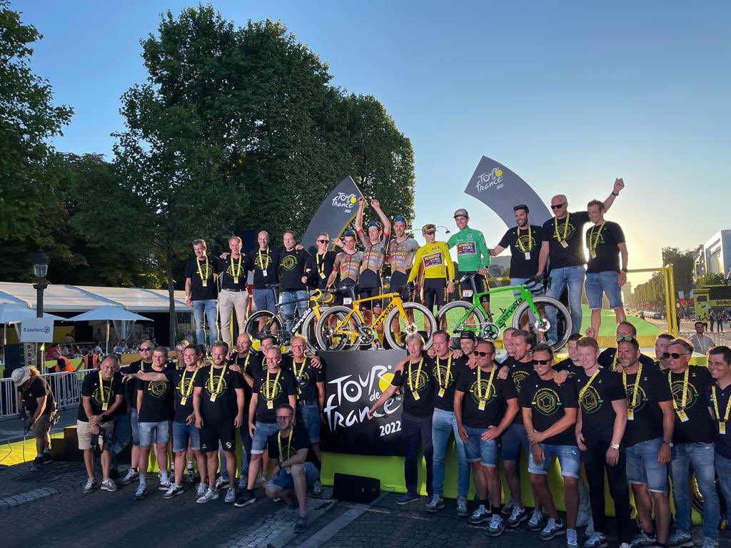 Proud member from a fantastic Team! <a href="/JumboVismaRoad/">DavidRRCegg</a>