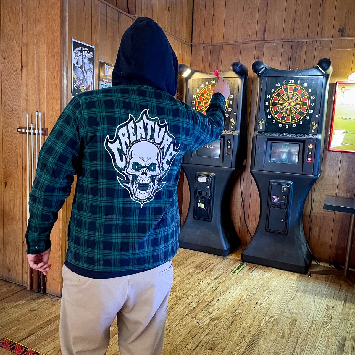 creaturefiends's tweet photo. Catch a buzz in the NEW Bonehead Flame offering 💀  Featuring Flannel Jacket, Pint Glass, L/S &amp; S/S tee 🍻 Slide through your local Haunt and check em out today!
#SupportYourLocalCREATURE #CreatureSkateboards https://t.co/qdnsHBLG3M https://t.co/R5YjPeh0uv