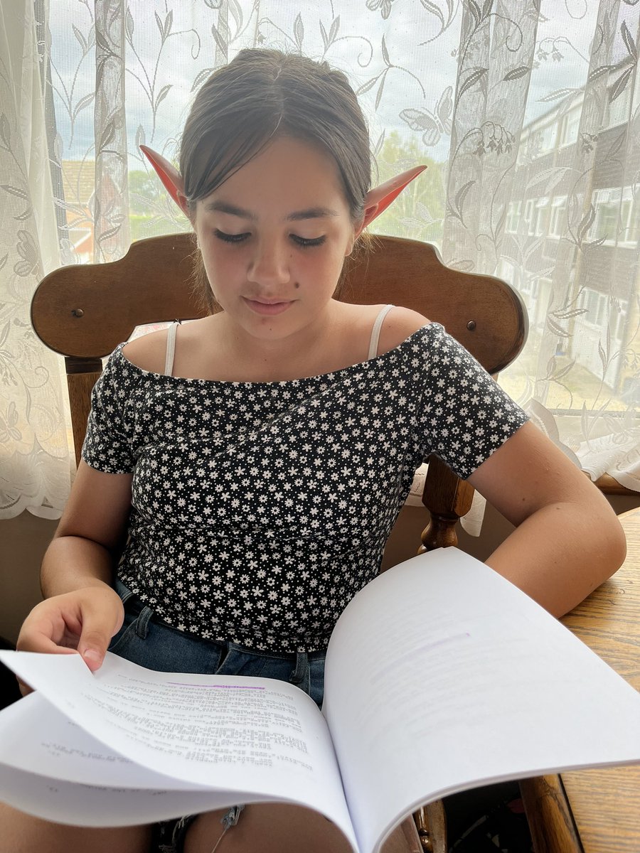 DottieSkrzypek's tweet photo. This week Dottie is going to be a in a short film and is playing an elf. She’s just going over her lines and trying to get into character 🧝‍♀️🤣🎬🤩

#Filming #ShortFilm #GettingIntoCharacter #LearningLines @LcaTalent @stride_richard https://t.co/4DFdABdwJz