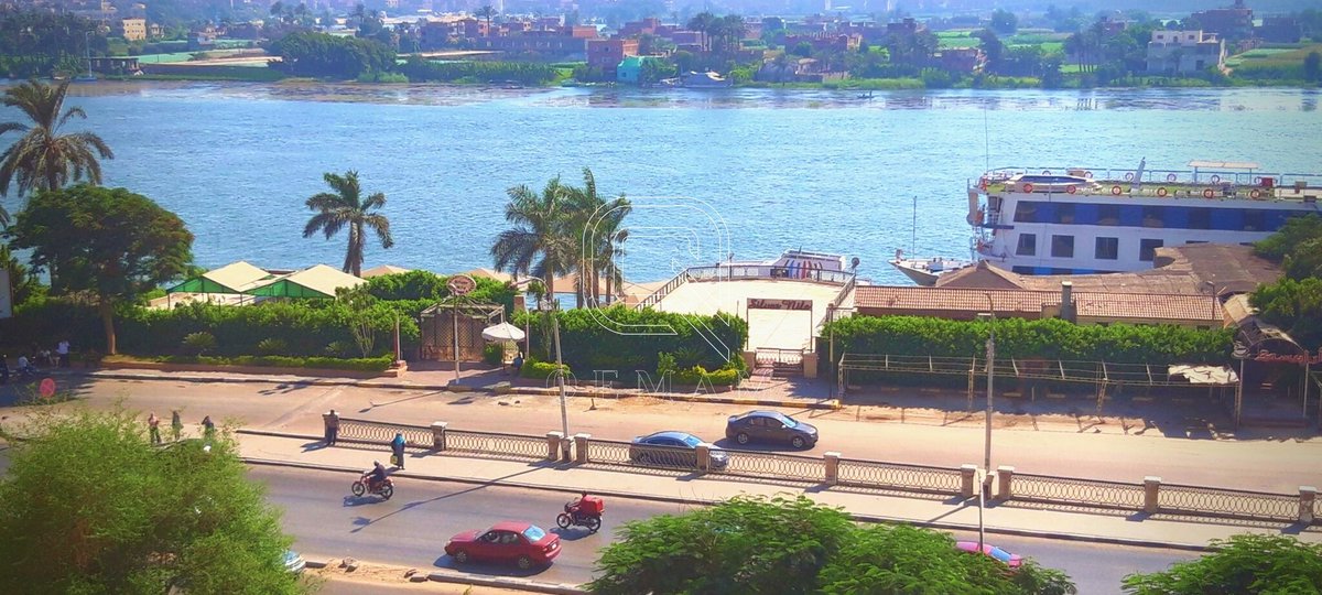 QemamRealEstate's tweet photo. شقة للبيع على #النيل مباشرة صف اول  #بكورنيش #المعادي في ارقى واجمل ابراج المعادي
185 متر
 ريسبشن كبير على النيل يرى النيل بالكامل و٣ غرف " منهم ��رفة ماستر  و2 حمام ومطبخ
دور اول 
تشطيب سوبر لوكس  
٥ اسانسير للبرج 
برج ومدخل شيك جدا
جراج مجاني 
#قمم_العقارية 
#شقة
#القاهرة https://t.co/aYMMc6VdT7
