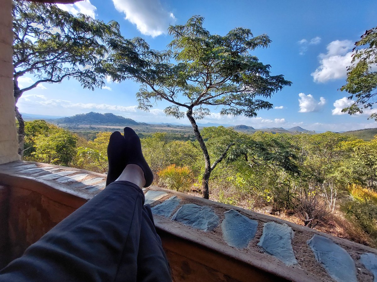 Sarutheone's tweet photo. I saw @wanyanyawalter taking this shot when I visited him staying @MusanganoL.. I am recreating this to honor the big bro.... #HiddenEscapes https://t.co/gZ8k7IECy6