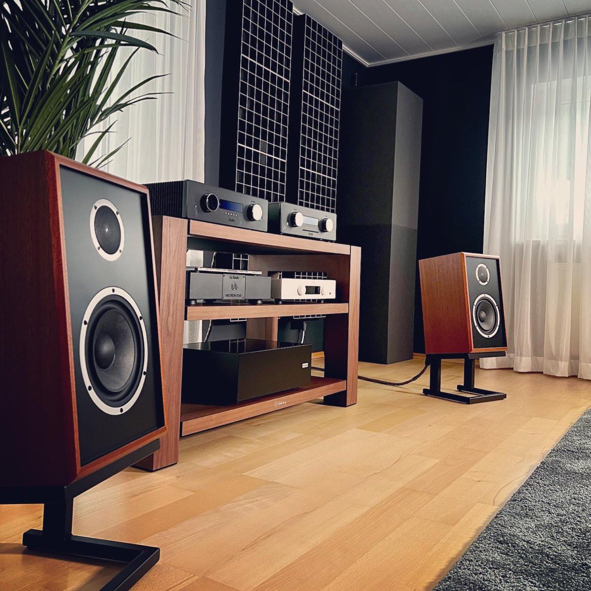 KLH Audio tweet media