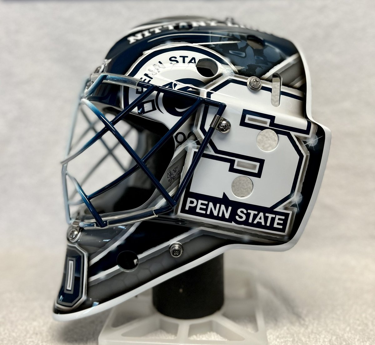 HelmetHead_D's tweet image. Heading home today is @Jbothun @PennStateWHKY mask. Excited and great full for the opportunity to paint for Penn State and want to wish Josie the best of luck this year!!! #NoWhiteBuckets #HHdFamily