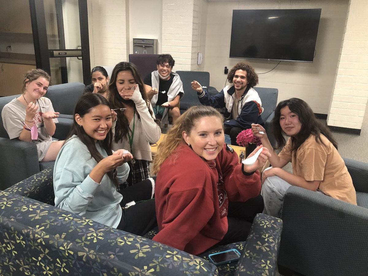 _Emo_Lisa_'s tweet photo. Had the best time at @cspaworkshop ! It was an honor to be a graduate of the 71st class, news never sleeps !! 10/10 experience, best instructors and gained wonderful friends out of it💕 https://t.co/eGNrnskGDK
