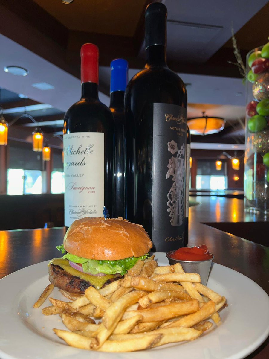 manzanagrill's tweet photo. Burger and wine makes for a great time! 😉 https://t.co/wjXgLXK3cJ