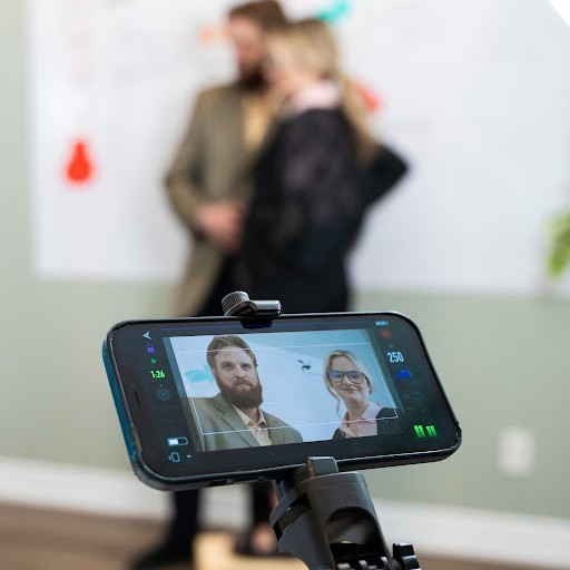 GooseDigital's tweet photo. Some exciting #videomarketing and content development is in the works. Here's a sneak peek of InvertedTaco working their magic at Goose Digital's Head Office. Stay tuned for more! #contentmarketing #marketingstrategy #marketing https://t.co/QlDauemdua