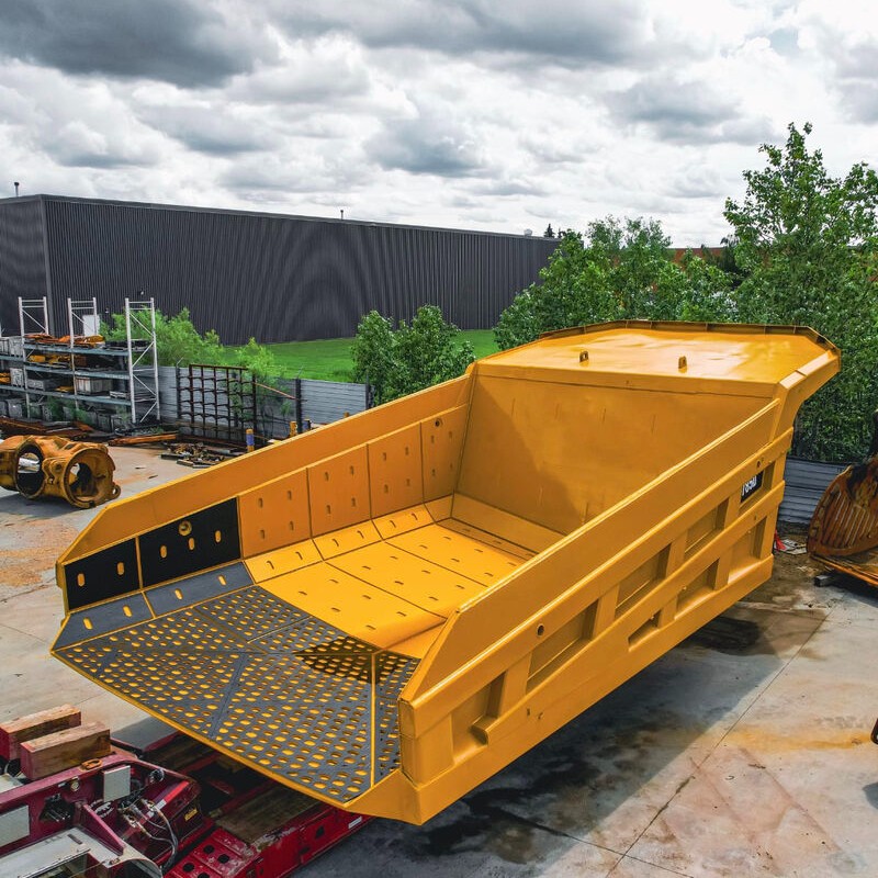 finningcanada's tweet photo. Check out these before and after shots of a rebuild we worked on with RAPTOR Mining Products Inc! We rebuilt this body back to factory specifications and saved approximately 40% versus the total cost of new.
Thank you to our teams for another successful rebuild!
#FinningCA https://t.co/hn73C68g7p