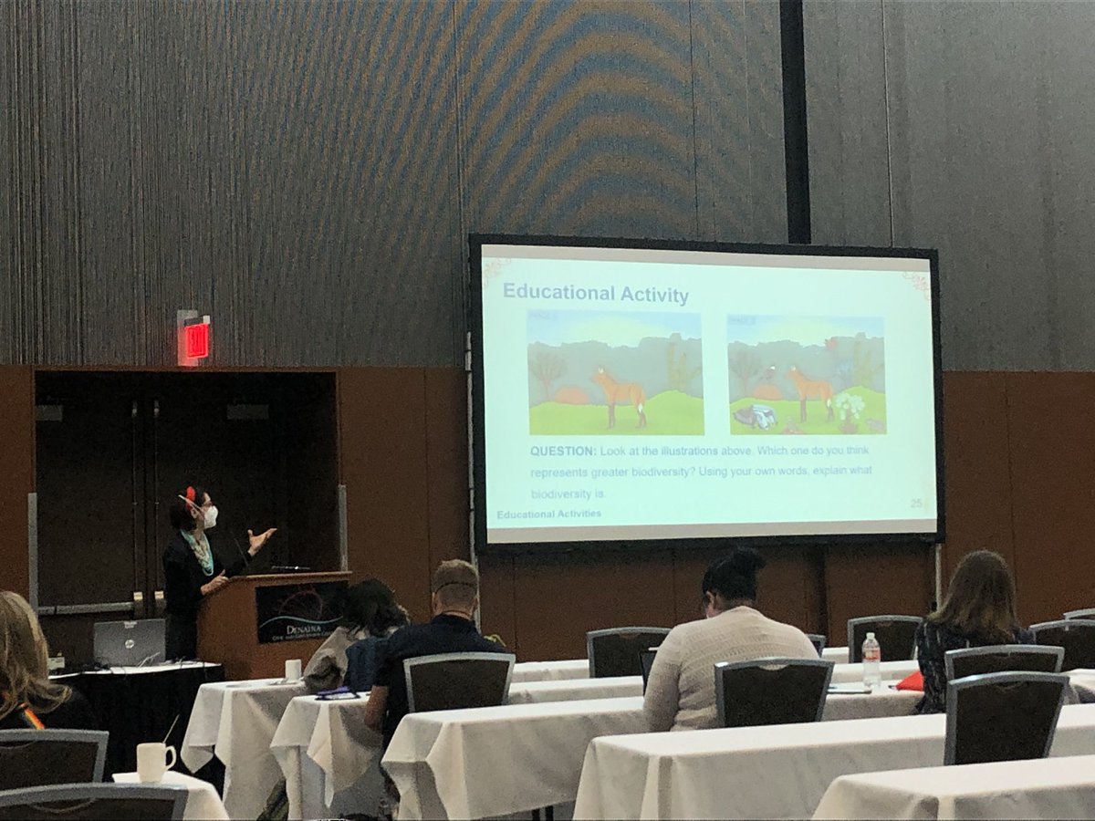 Maria Cortez <a href="/soltislab/">Soltis Lab @UF</a>: how to highlight TEK in Brazil, showcase collab btw communities+protected areas, promote conservation ethic. Recruit artists and publish a book. Super cool. #Botany2022 #scicomm #semprevivas