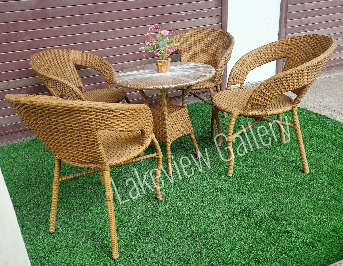 GalleryLakeview's tweet photo. #gardenchairs #patioset #outdoorfurniture #balconychairs #balcony #patio #outdoors #gardens https://t.co/LzRZXs6Cmq