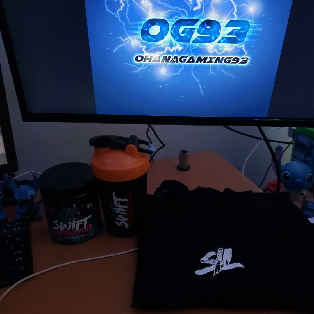 OhanaGaming93's tweet photo. #swiftlifestyles #merchpackage @swiftlifestyles 
Finally got my package!! https://t.co/fwnsi2rOL4