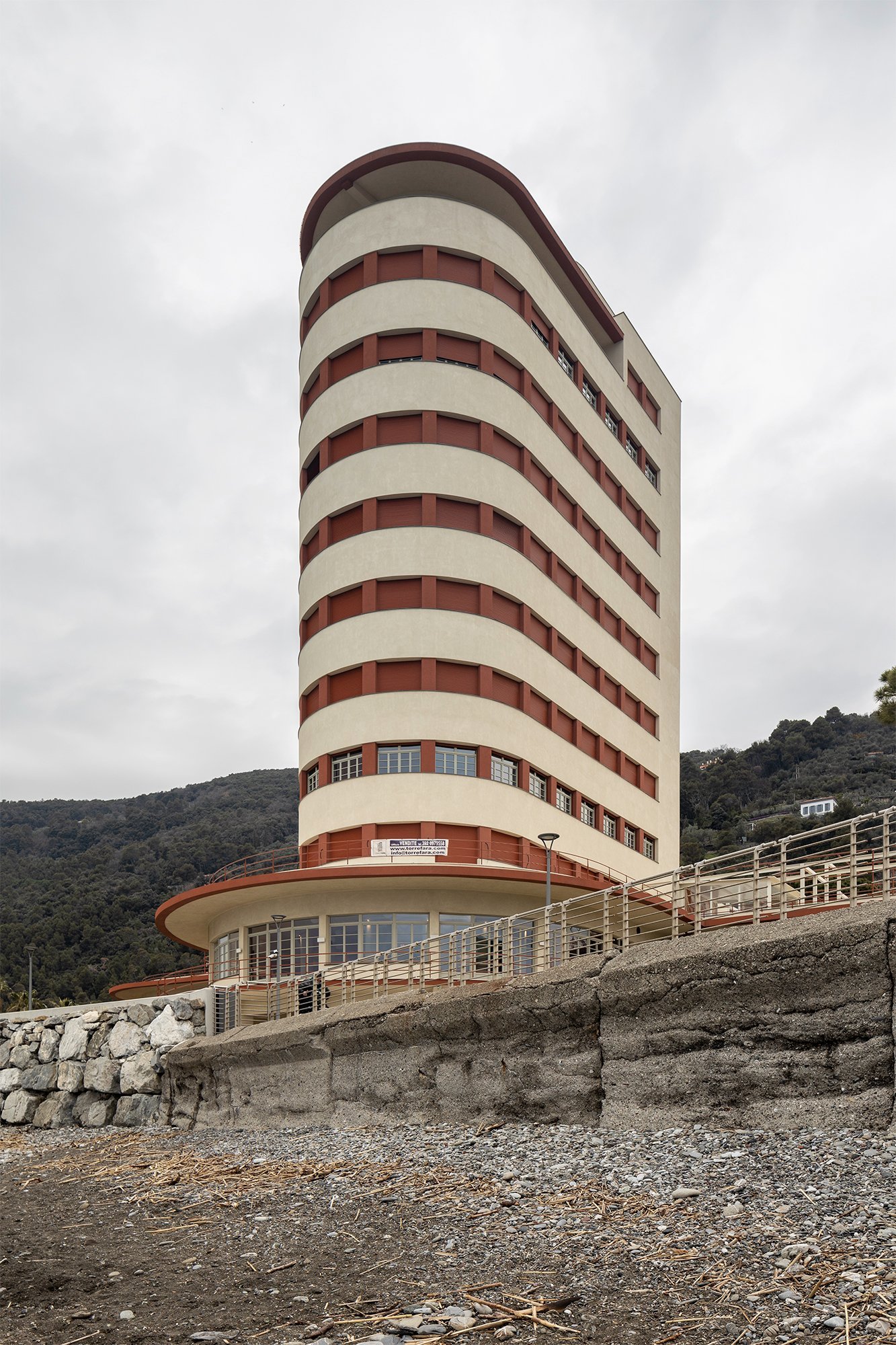Bauhasaurus on Twitter "Un edificio que se uso para vacacionar, como