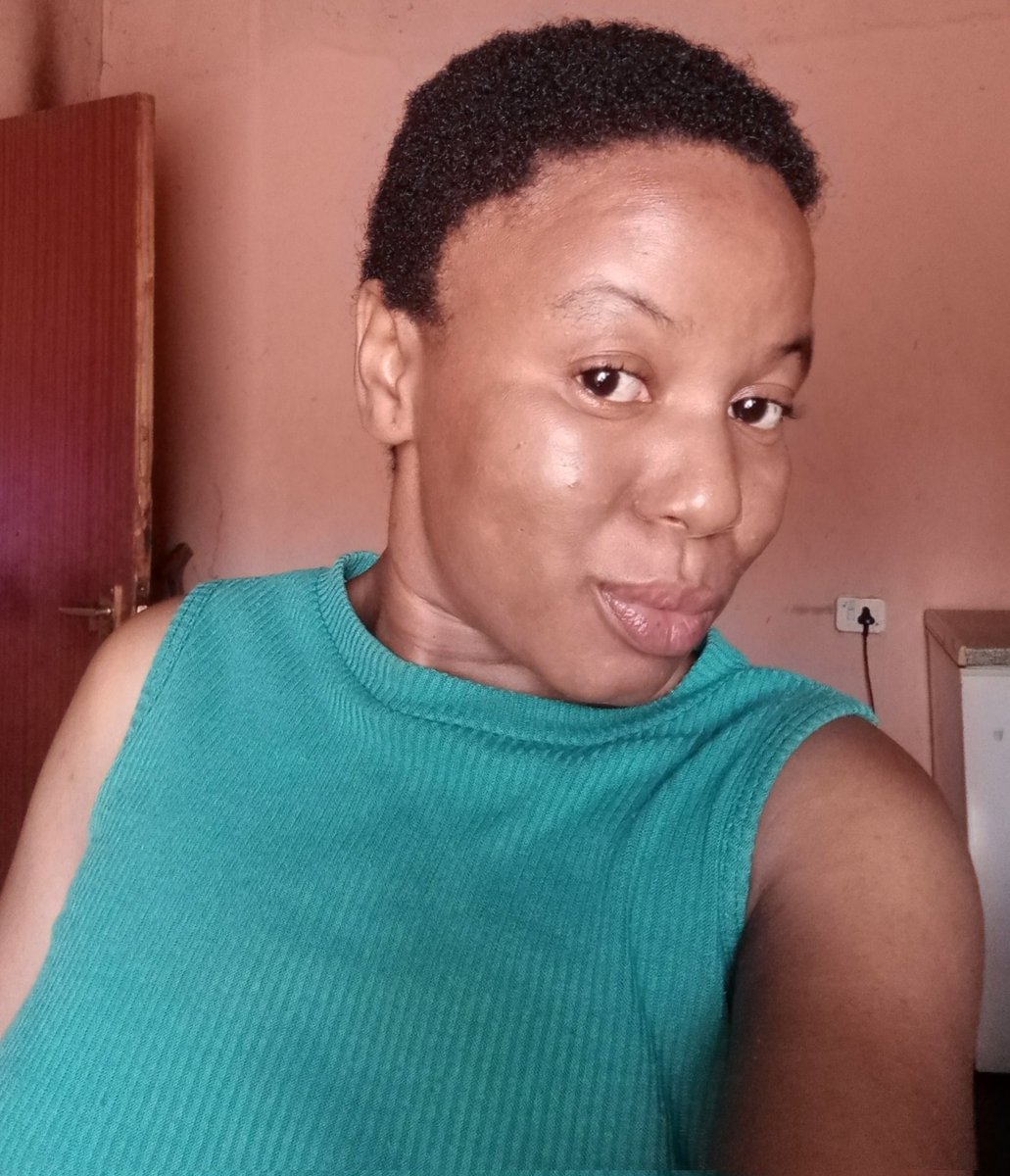 MALOPECONFIDENC's tweet photo. @SuperCSweets #Selfie #Drip #Selfie #LookingOutForNumberOne https://t.co/Nr44op3VQJ