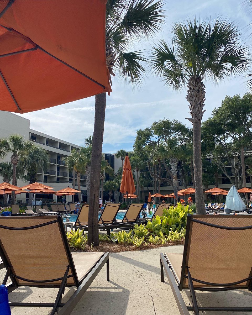 Pool days are the best days 🌴 How do you like to spend your days on vacation? Let us know in the comments!

📍: Sonesta Resort Hilton Head Island 
📸 IG: kristinagemellatravels