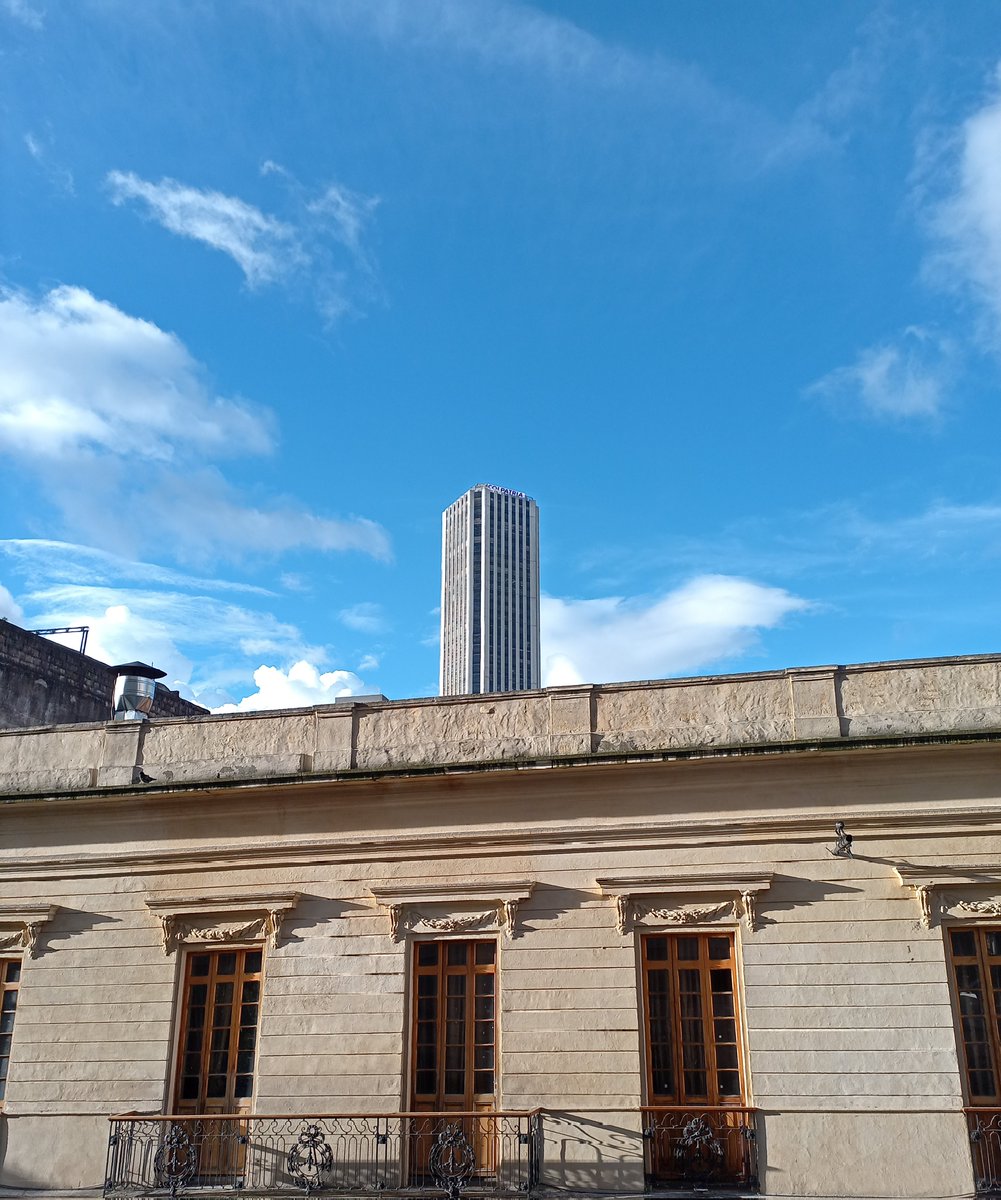 pinoalfredos's tweet image. #COLPATRIA #BOGOTA #Colombia 💙