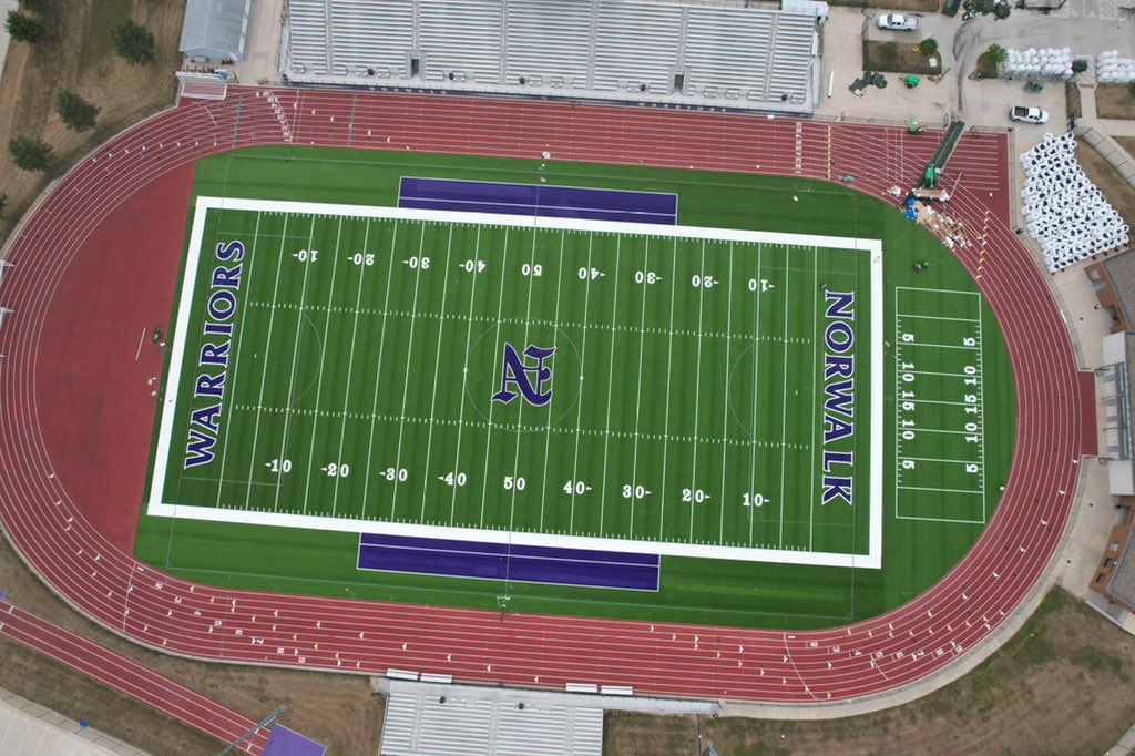 NHSFB_'s tweet photo. New turf at Mineart Field is looking 🔥 https://t.co/NEUGkXqgjG