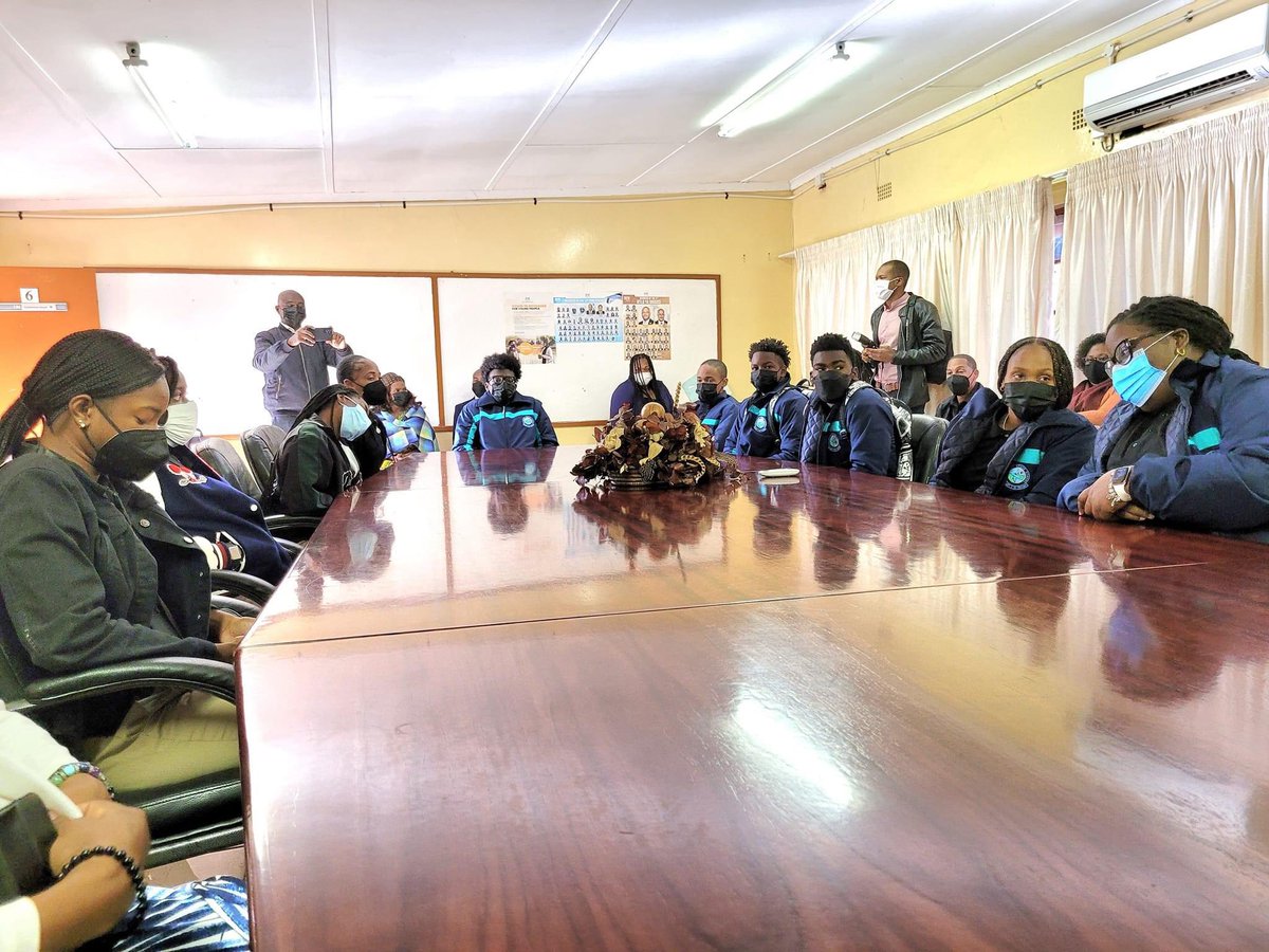 RocketsCentral's tweet photo. Today our students & chaperones went to Tlokweng Village, which is a Kgotla. It is a public community council, or traditional law court of a Botswana village. The vast majority of Africans have two homes. One in their city of work and one in their village.
#BISCEP #Rockets🚀🌍🇧🇼 https://t.co/8xAoQpRSSY