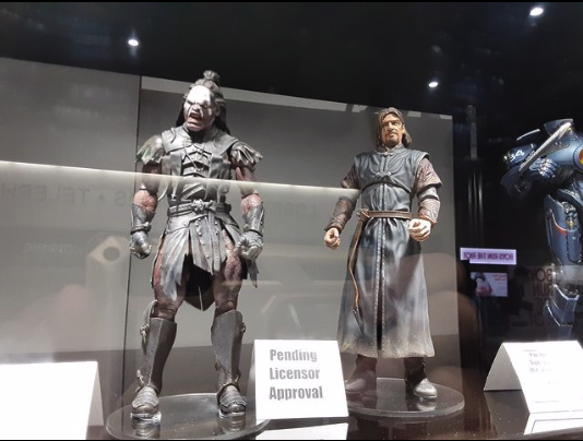 Eamon_'s tweet photo. I was hoping @CollectDST would drop a few more cool item before #SDCC22 was over and they did. Check out Borimir and Lurtz (designed by yours truly). I would think we will have info on these guys soon. :) #thelordoftherings #LOTR #actionfigure #actionfiguredesign #jrrtolkein https://t.co/7LUJChHznA