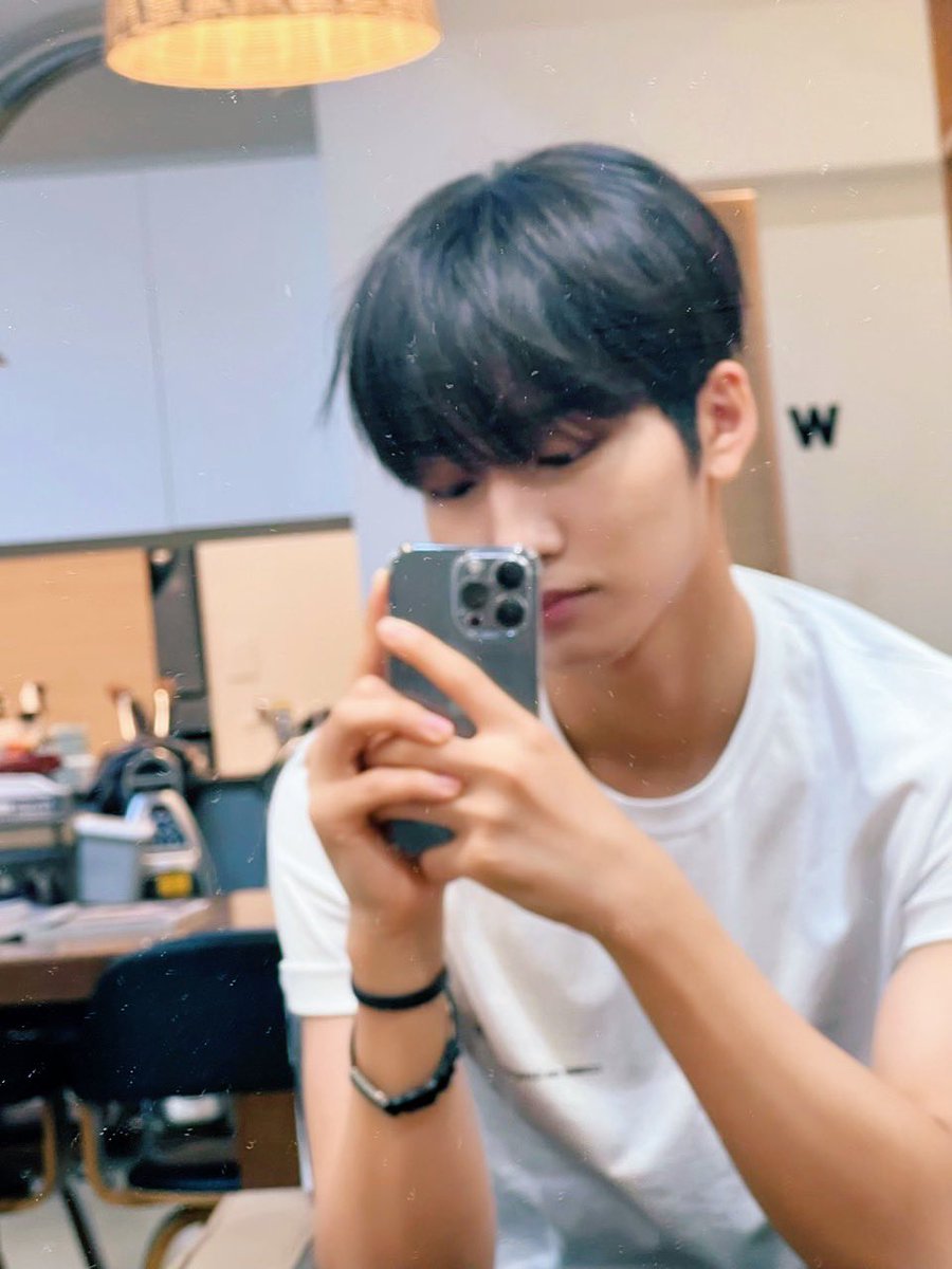 jeff_epexFR's tweet photo. [📸] 15/07/2022 - TWITTER

[#JEFF]

« Zenith 421 (Je t'aime, premier au monde) »

#EPEX #이펙스 #제프 @the_EPEX @by_EPEX
 
#Liix🐥 https://t.co/7ETx4JVamI