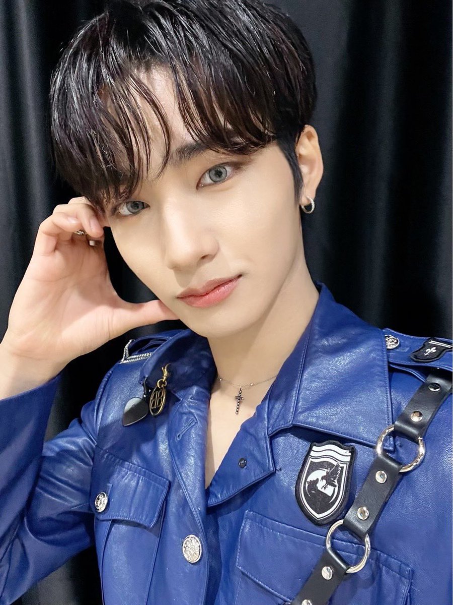 jeff_epexFR's tweet photo. [📸] 24/07/2022 - TWITTER

[#JEFF]

« Zenith était vraiment heureux hier !! 😁😁❤️ »

#EPEX #이펙스 #제프 @the_EPEX @by_EPEX
 
#Liix🐥 https://t.co/ZFzycwSRKd