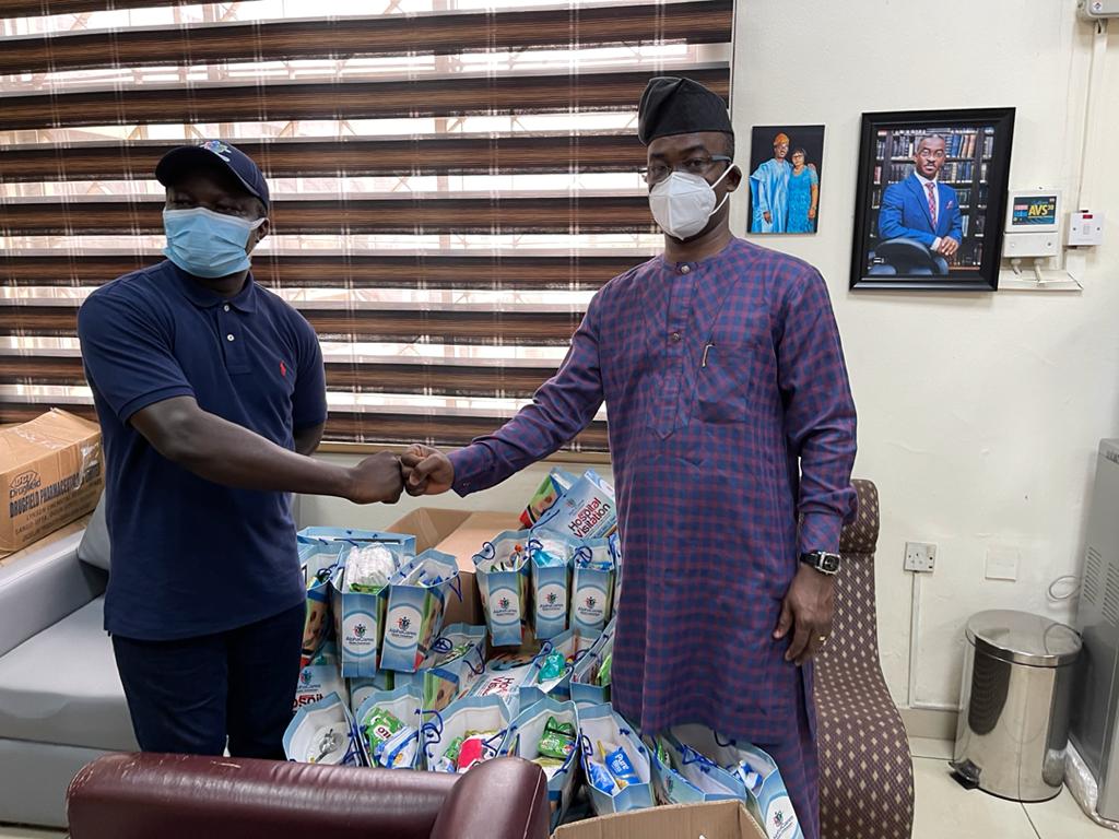 AlphacaresF's tweet photo. Brand new examination couch to the triage of the department, and we converted 5 phototherapy machines from the conventional systems to LED systems. Also, we donated WELFARE PACKS to the patient through the hospital management. https://t.co/Vryx6i7n2J