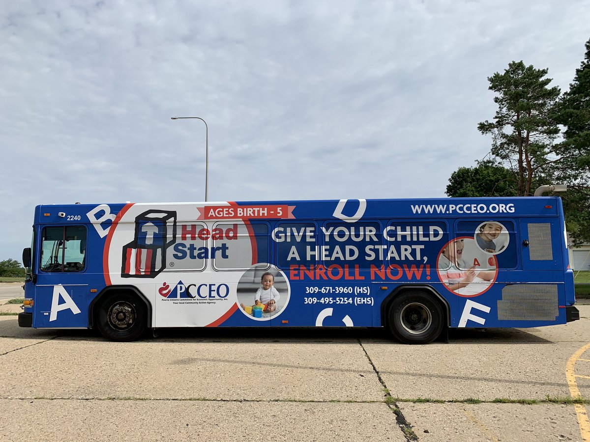CityLinkPeoria's tweet photo. This morning we participated in a full bus wrap unveiling for the #PCCEO #HeadStart program at their facilities on Sheridan. Thank you to GM Doug Roelfs, Director of Operations Ken Boddie, & bus operator Jacqueline for representing CityLink at this event! #AdvertisingThatMoves https://t.co/zzejQwX2zQ