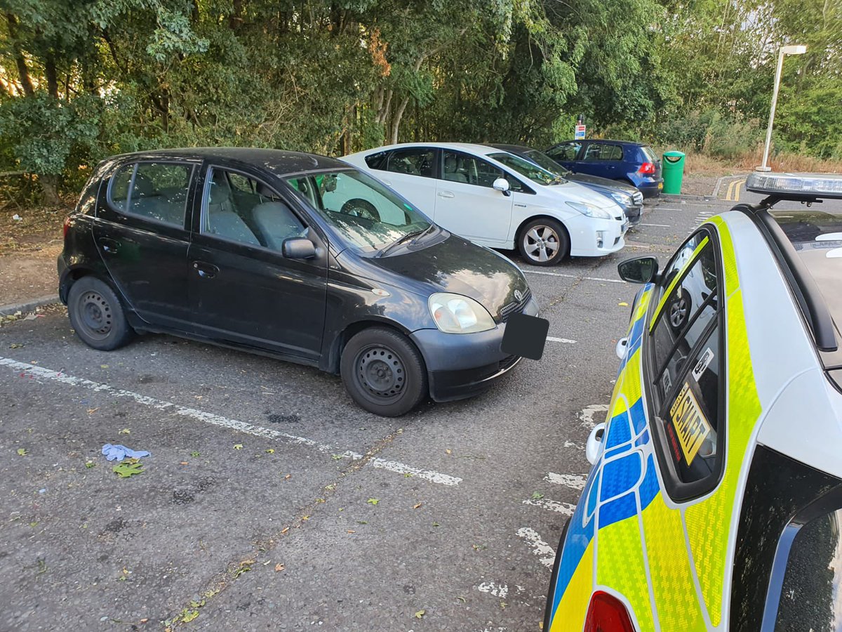 SurreyRoadCops's tweet photo. Driver of this Toyota was seen hogging the middle lane of the A3, Guildford by the #VanguardRST.
Once stopped it was established he didn’t have a valid driving licence.
Vehicle seized
Driver reported.
#Fatal5 - careless driving
#KeepLeftUnlessOvertaking
#DoNotHogTheMiddleLane https://t.co/etuSTjmWsI